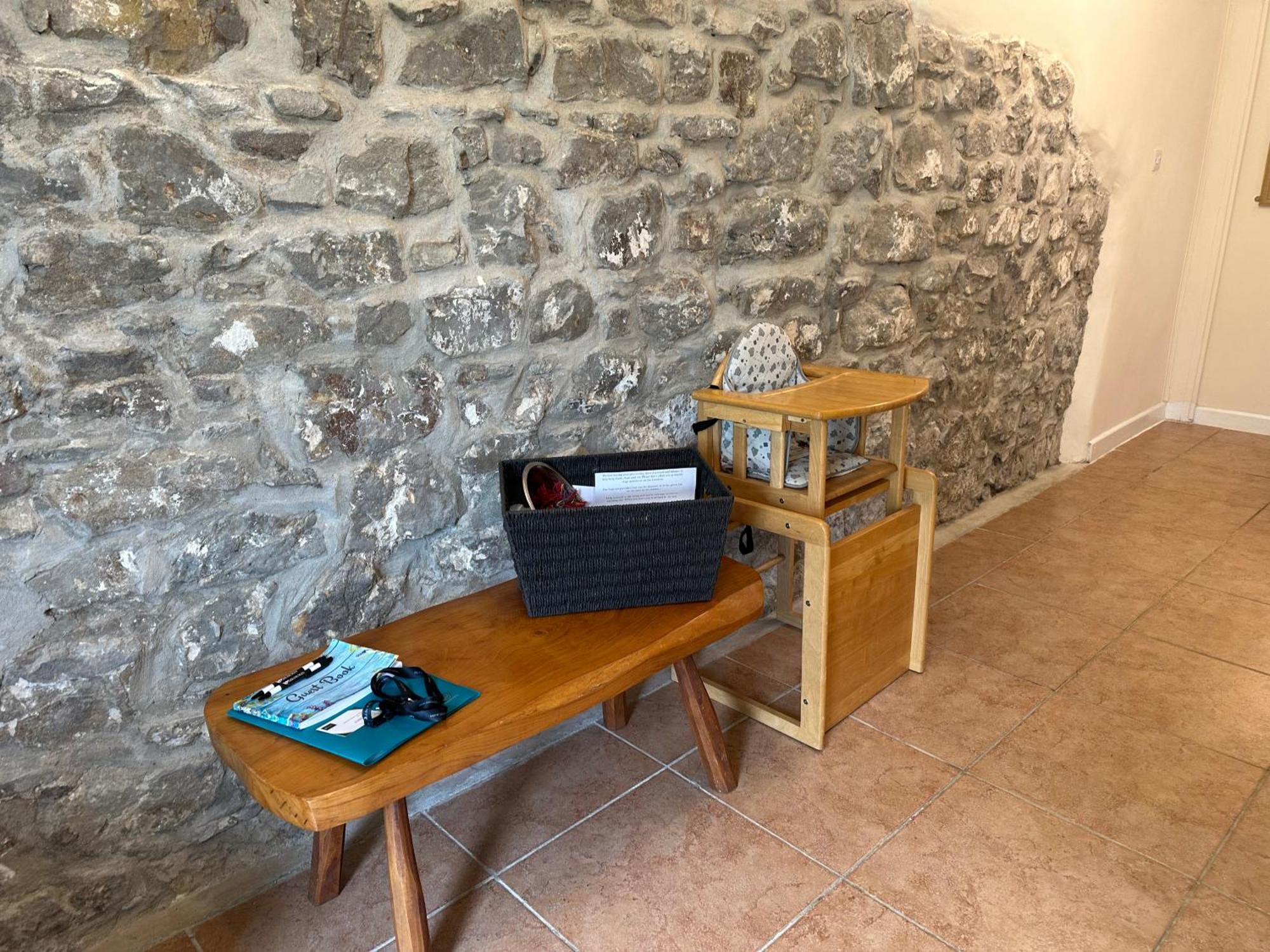 The Cow Shed Apartamento Narberth Exterior foto
